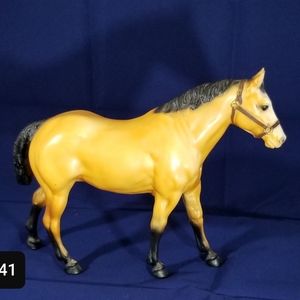 Breyer Model Quarter Horse Gelding